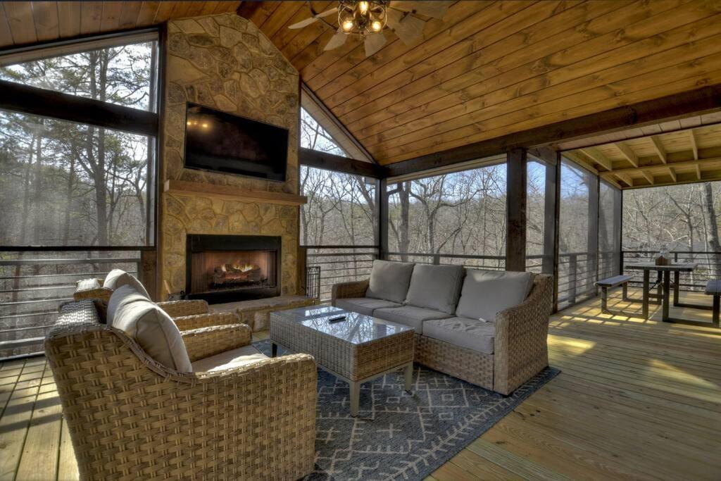 Rosewood Retreat - Hot Tub Fire Pit Pool Table Villa Blue Ridge Buitenkant foto