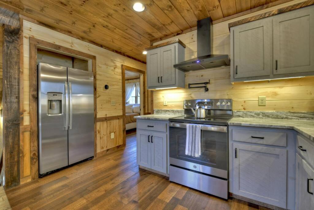 Rosewood Retreat - Hot Tub Fire Pit Pool Table Villa Blue Ridge Buitenkant foto